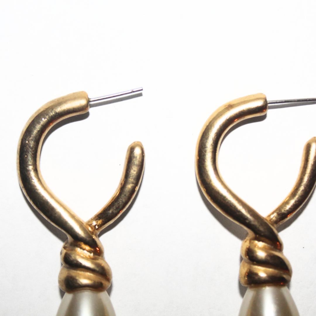 Gold Twist Pearl Earrings