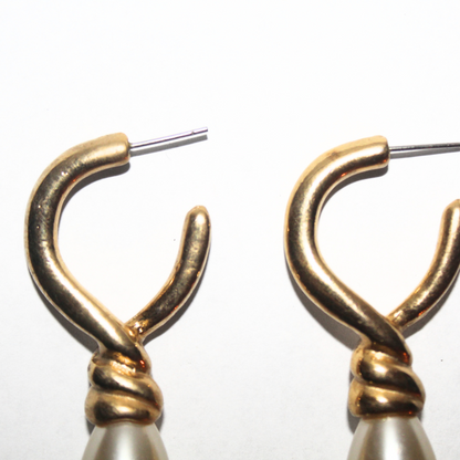 Gold Twist Pearl Earrings