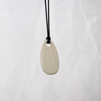 Cream Oval Pendant Necklace